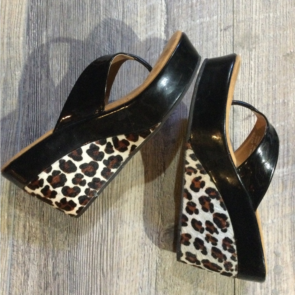 Dr. Scholl’s Cheetah Thong Wedge